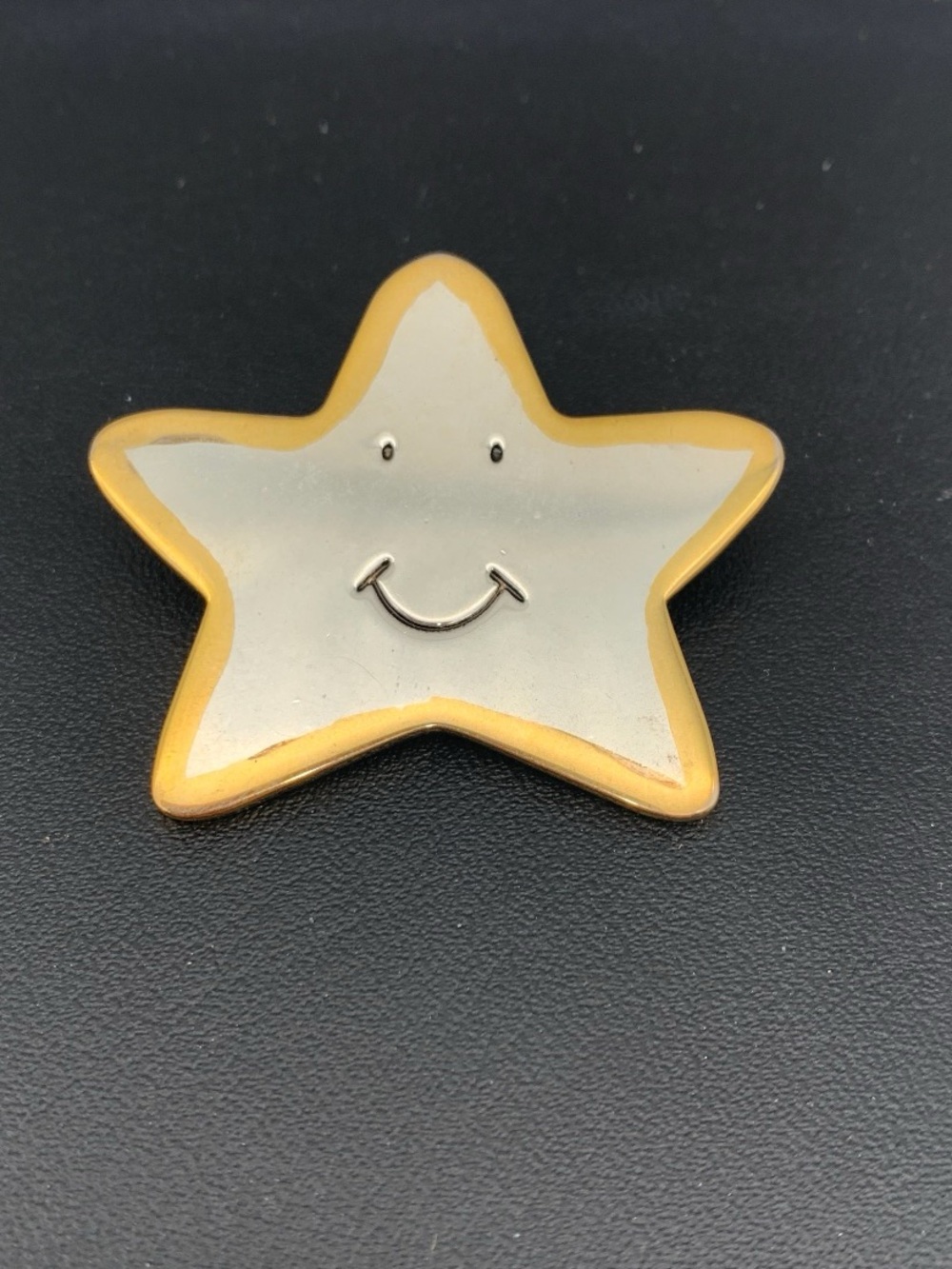 Vintage Best Branded signed Smiling Star Brooch Silver plated & gold tone